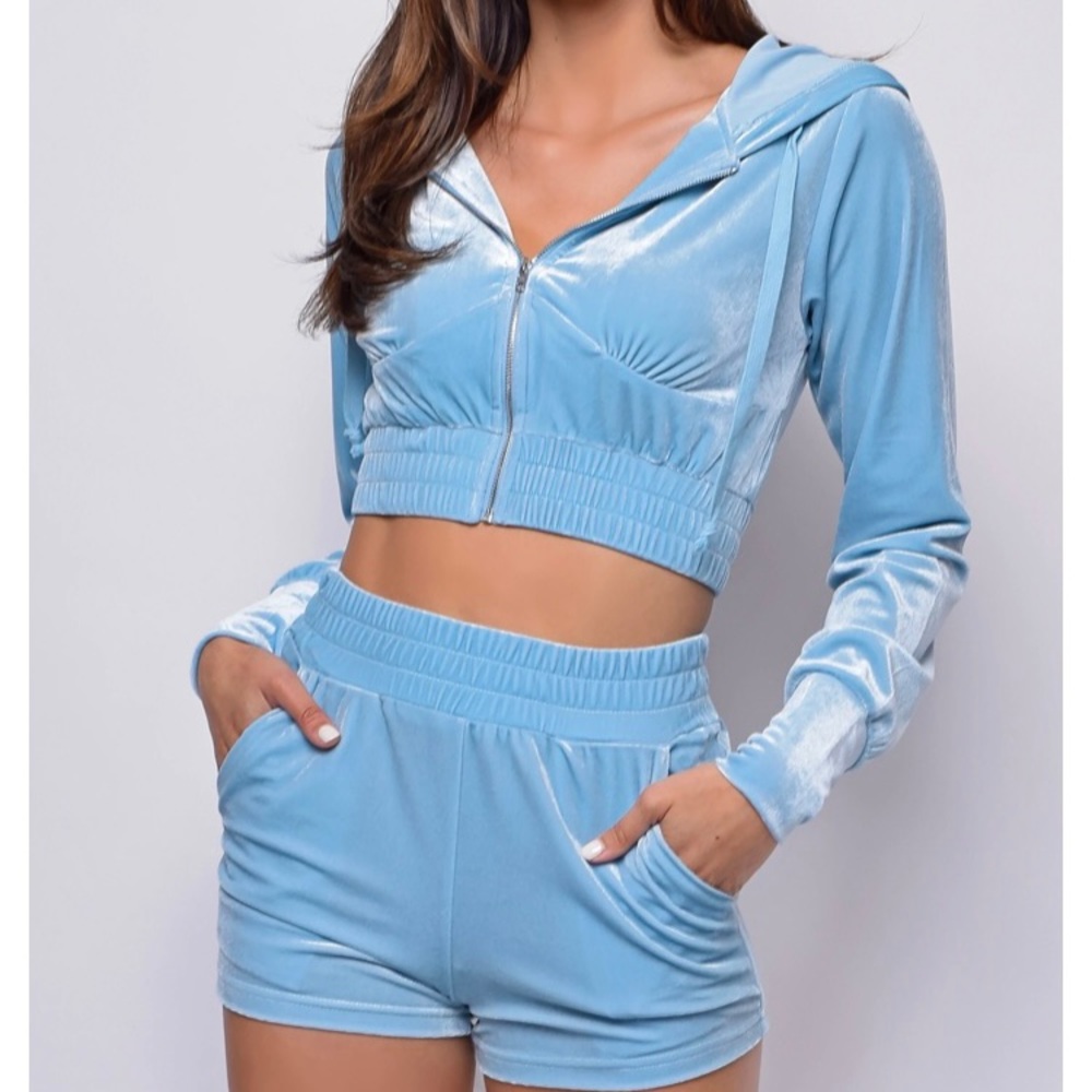 Emprada Lounge Around Baby Blue Velour Crop Set